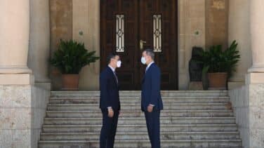 Sánchez sale en defensa de la Corona pero elude opinar sobre la vuelta del emérito
