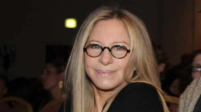 Barbra_Streisand_and_James_Brolin_(cropped) Barbra Streisand.