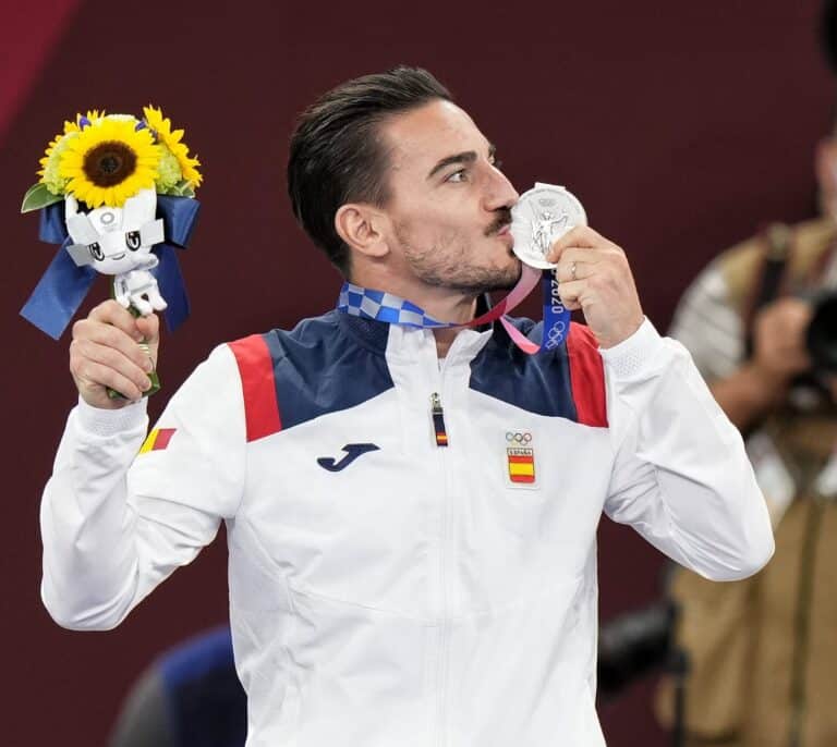 Damián Quintero, plata en kata: ingeniero aeroespacial y karateca