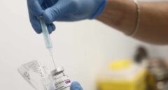 Japón investiga la muerte de dos vacunados con un lote contaminado de Moderna procedente de España