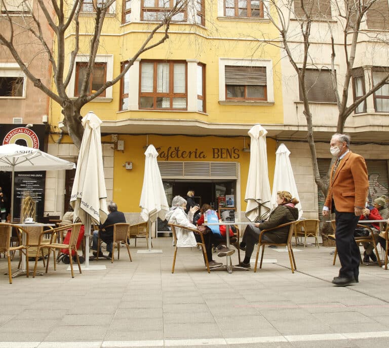 El Tribunal Superior de Justicia autoriza el pasaporte Covid para restauración en Baleares