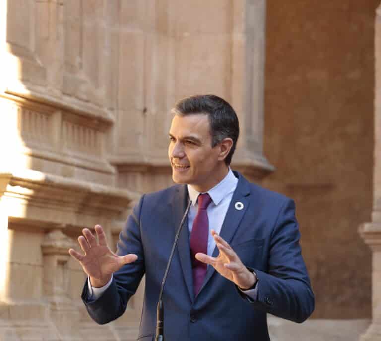 Sánchez pide colaboración para evitar el riesgo de incendios y evita hablar sobre la factura de la luz
