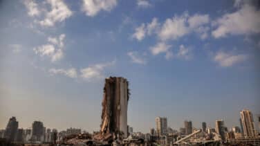 Beirut, primer aniversario de la ciudad hecha escombros
