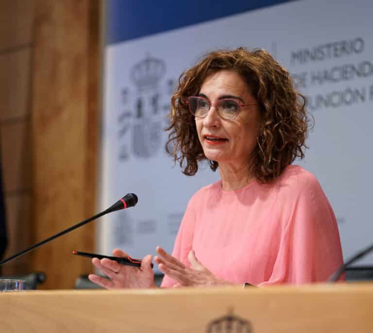 El Gobierno culpa a Rajoy y Aznar del encarecimiento del precio de la luz