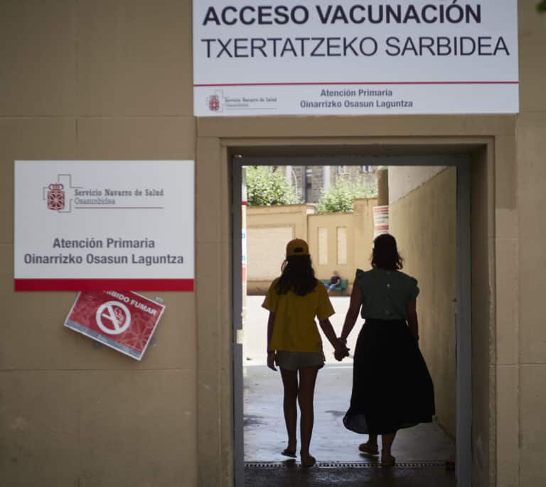 Expertos temen que los colegios se conviertan en el último refugio del Covid en otoño