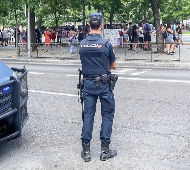 Detenido un hombre en Madrid que entró escalando en la casa de su expareja, sobre la que tenía orden de alejamiento
