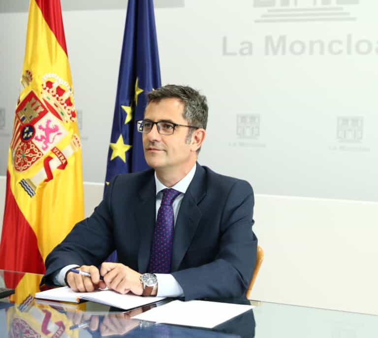 El Gobierno prevé la llegada de más de 300 afganos esta tarde