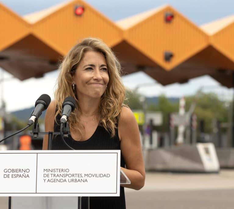 Gobierno y Generalitat exhiben el fin de los peajes sin aclarar cómo se pagarán las vías