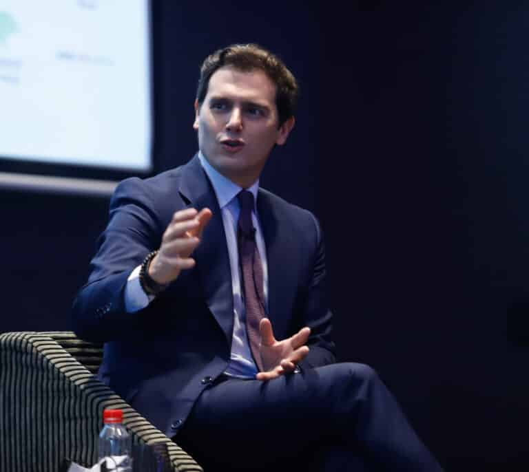 El PP prescindirá de Rivera en su Convención para no 'quemar' su imagen antes de las generales