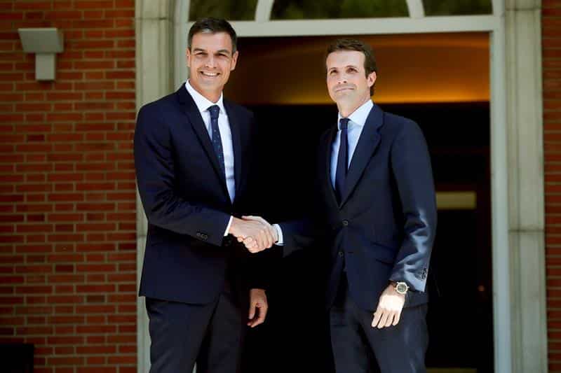 Sánchez y Casado arrancan en octubre y en Valencia la recomposición del bipartidismo