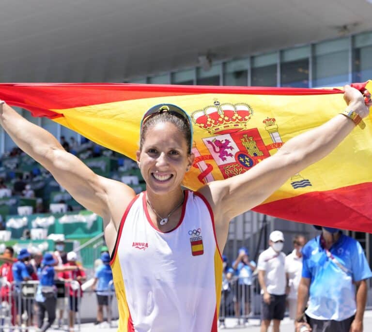 Teresa Portela logra por fin una plata en sus sextos Juegos: "Quien la sigue la consigue"