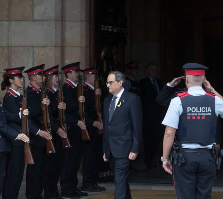 El Govern completa la desarticulación de la "guardia pretoriana" de Torra