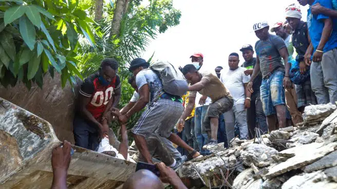 El terremoto en Haití deja 1.297 muertos y más de 5.700 heridos