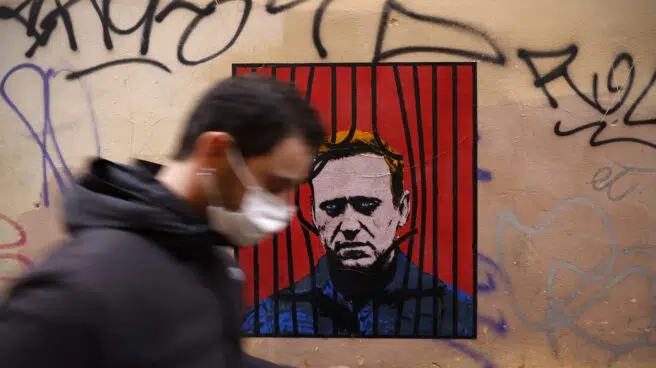 La UE reclama a Rusia la liberación "inmediata e incondicional" de Navalny un año después de su envenenamiento