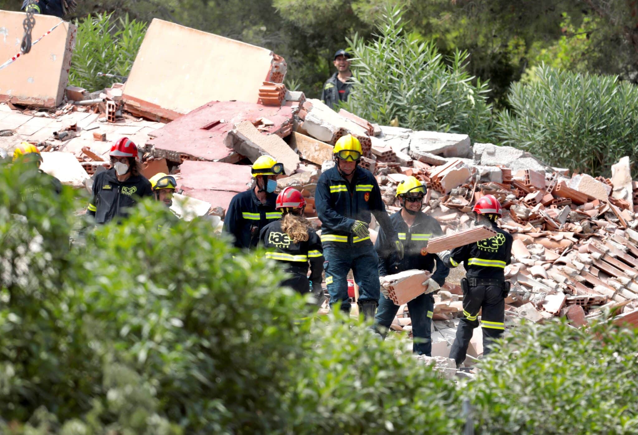 El edificio de tres plantas que se ha derrumbado en una urbanización de Peñíscola