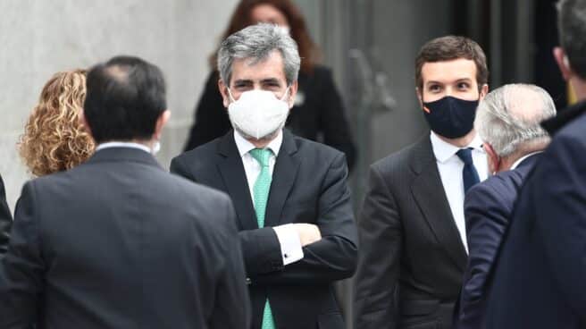 El presidente del Consejo General del Poder Judicial, Carlos Lesmes; y el líder del PP, Pablo Casado.