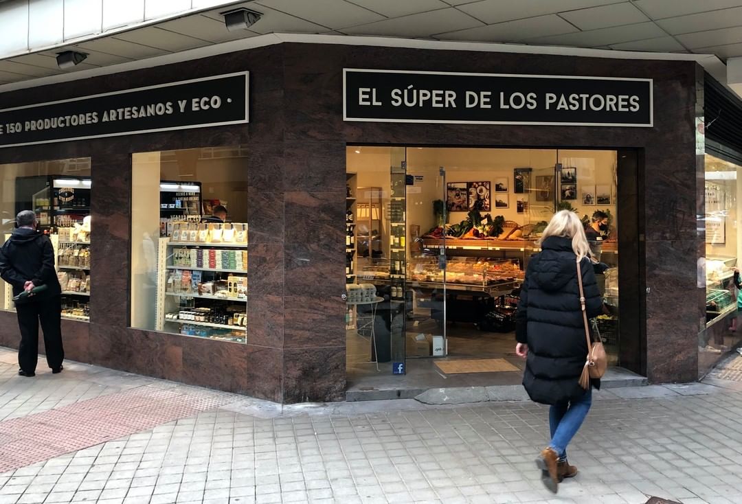 Imagen de uno de los locales de 'El Súper de los Pastores'.