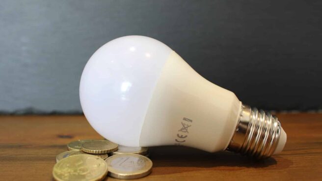 El precio de la luz será el más caro de la historia este lunes