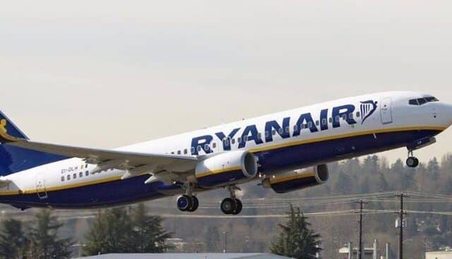 Un avión de Ryanair. Un avión de Ryanair.
