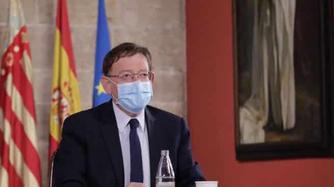 uig dice que "se utilizarán los espacios adecuados" para vacunación "masiva" cuando pase "escasez"