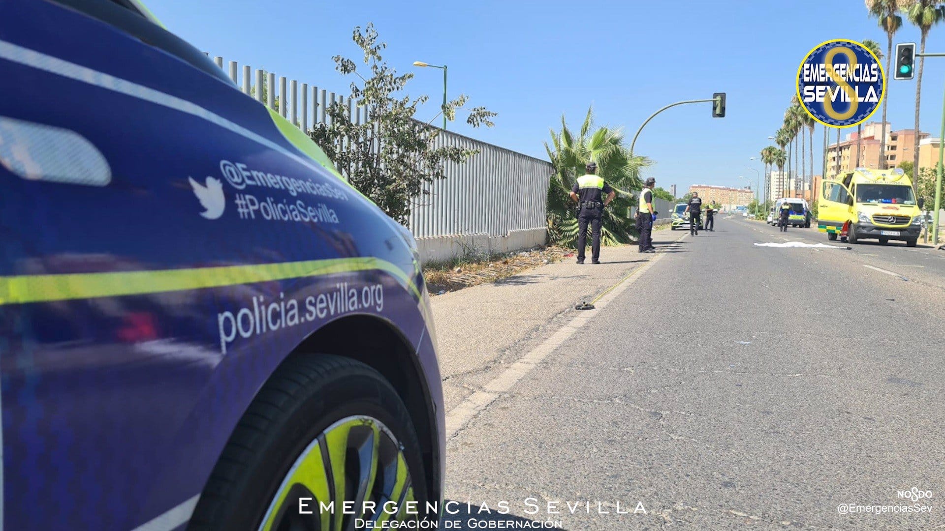 Muere una mujer atropellada por una furgoneta en un paso de cebra en Sevilla