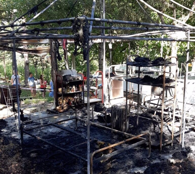 Detenidos dos hombres por una presunta tentativa de homicidio en un camping de Barcelona