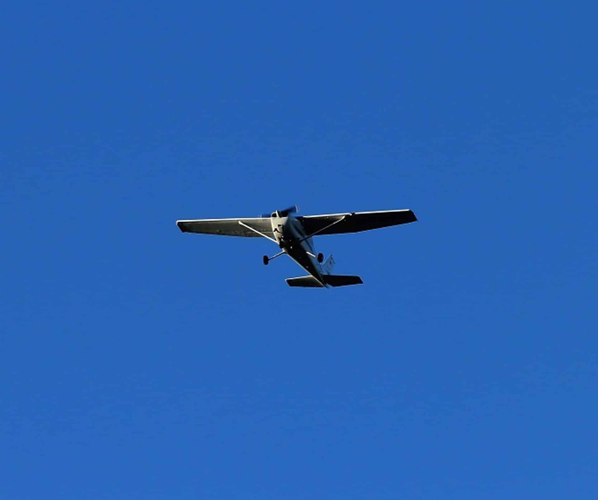 Fallecen dos personas en un accidente de avioneta en Niebla (Huelva), que se ha estrellado en un olivar