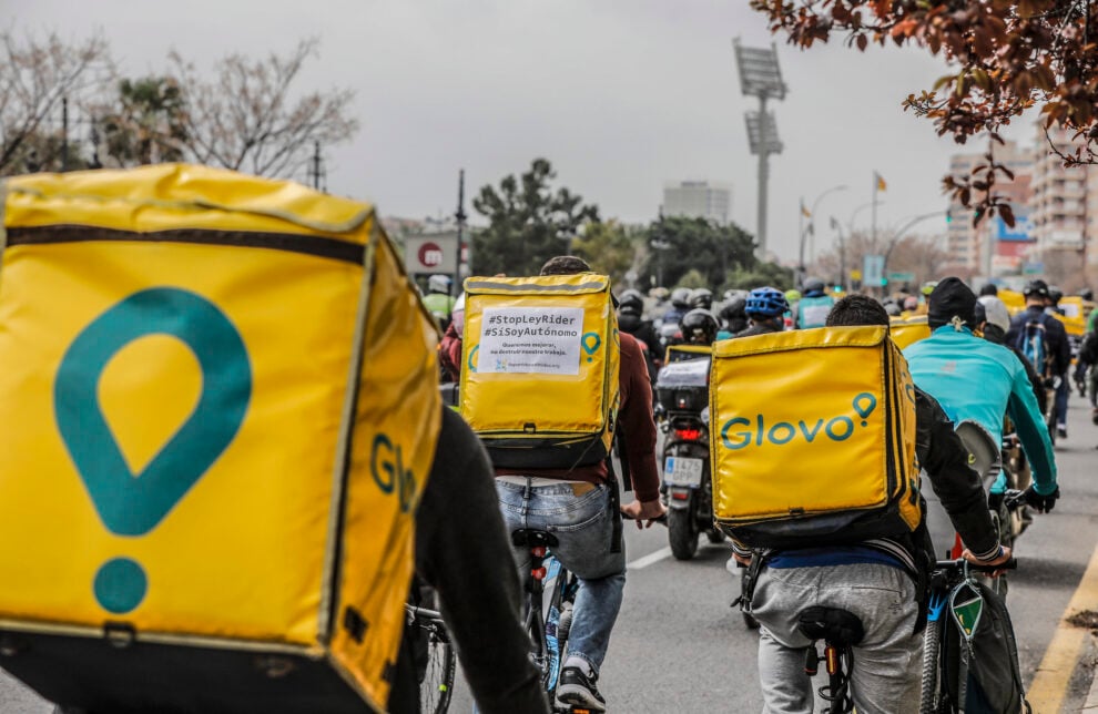 Riders de Glovo que son los que se usan para llevar droga a domicilio y para cómo encontrar camellos en tu zona.