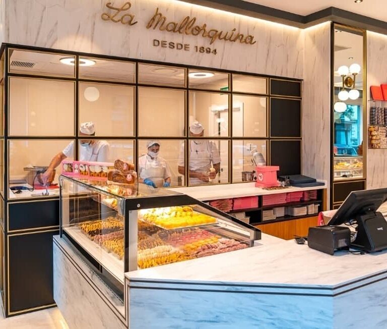 La Mallorquina avanza en su expansión fuera de la Puerta del Sol y abrirá otras dos pastelerías