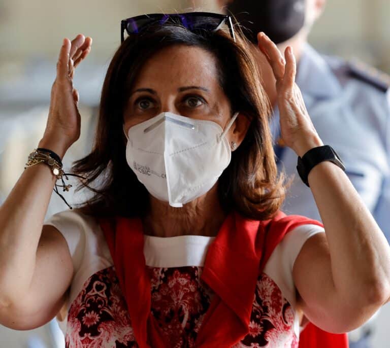 España mantendrá los vuelos a Afganistán mientras las tropas de EE.UU permanezcan en Kabul