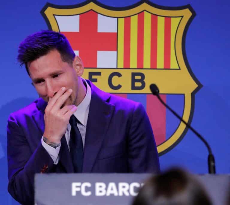 Messi: “He hecho todo lo posible por quedarme en el Barcelona. Este es el momento más duro de mi carrera”