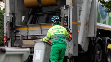 Muere una mujer atropellada por un camión de la basura en Tarragona