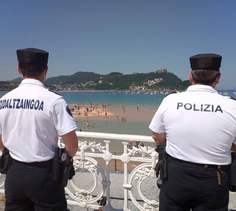 Euskadi ejerce desde hoy la gestión de 240 kilómetros de litoral hasta ahora en manos del Estado