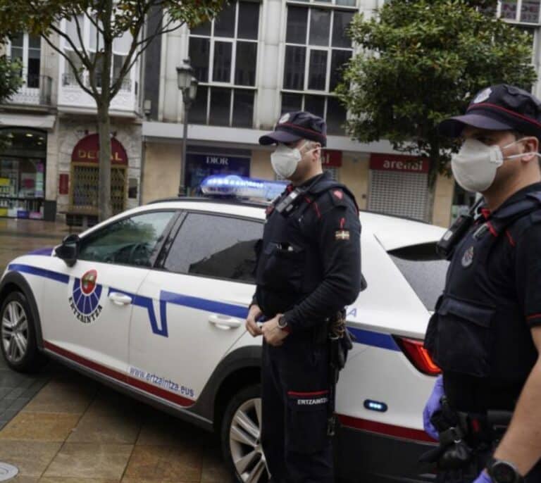 Detenida por agredir a un joven en Vitoria por ser militante del PP