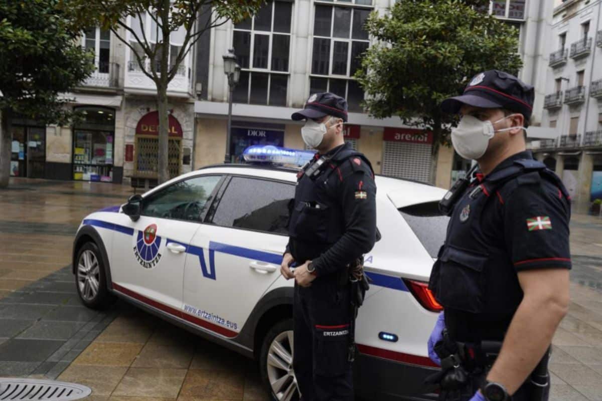 Detenida por agredir a un joven en Vitoria por ser militante del PP