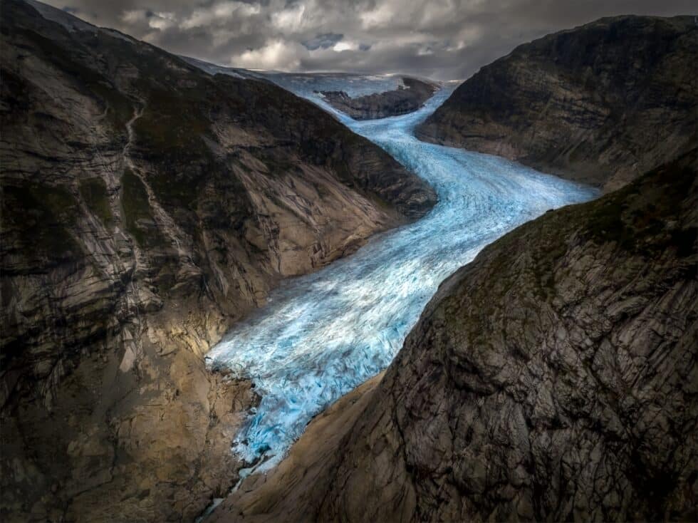 El glaciar Jostedal de Noruega en su proceso de deshielo