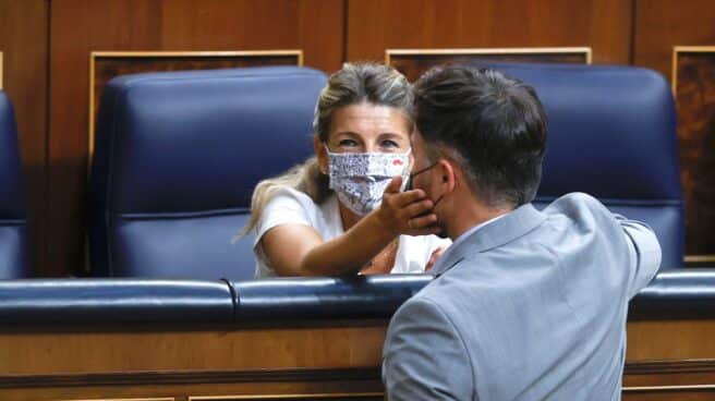 Yolanda Díaz y Gabriel Rufián, en la sesión de control del Congreso.