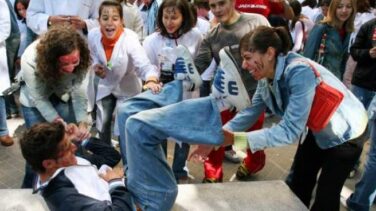 Los universitarios podrán ser expulsados hasta tres años por plagiar o hacer novatadas