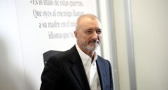 Arturo Pérez-Reverte: "Solo los idiotas creen que los de su bando son todos buenos"