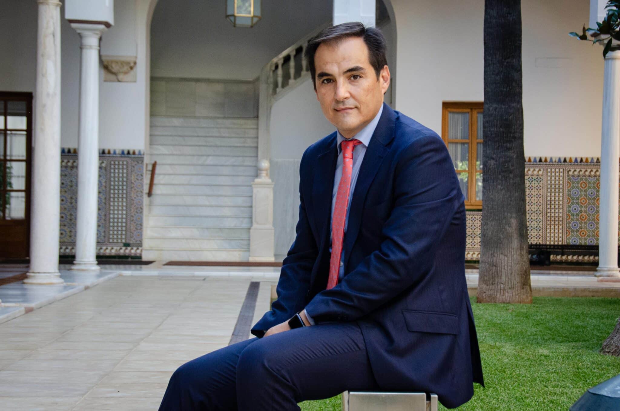 El ex secretario de Estado de Seguridad José Antonio Nieto, este miércoles en un patio del Parlamento andaluz.