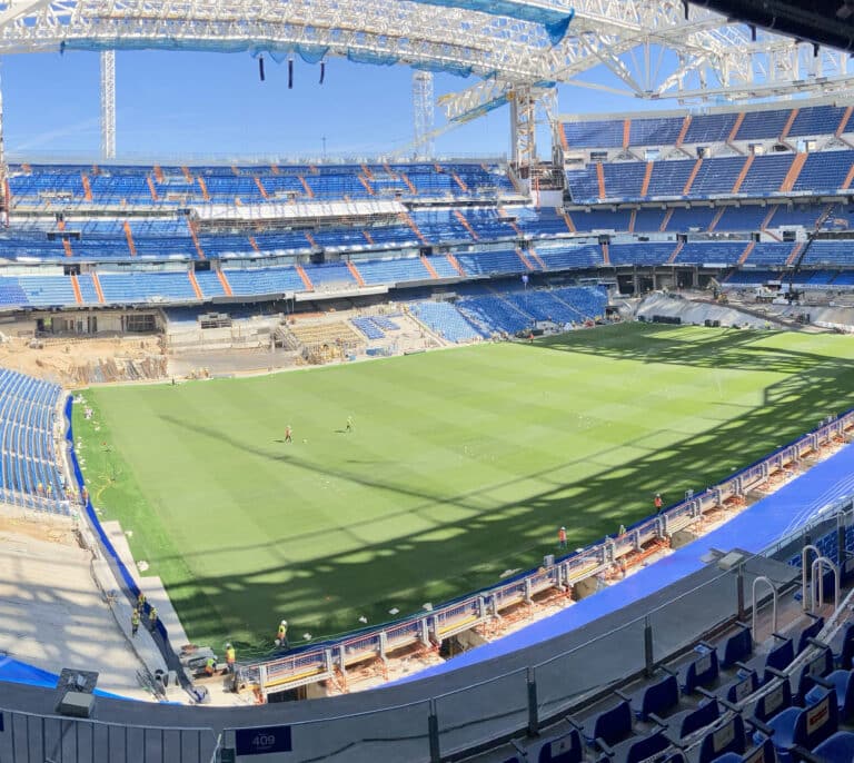 Así luce el césped del Santiago Bernabéu