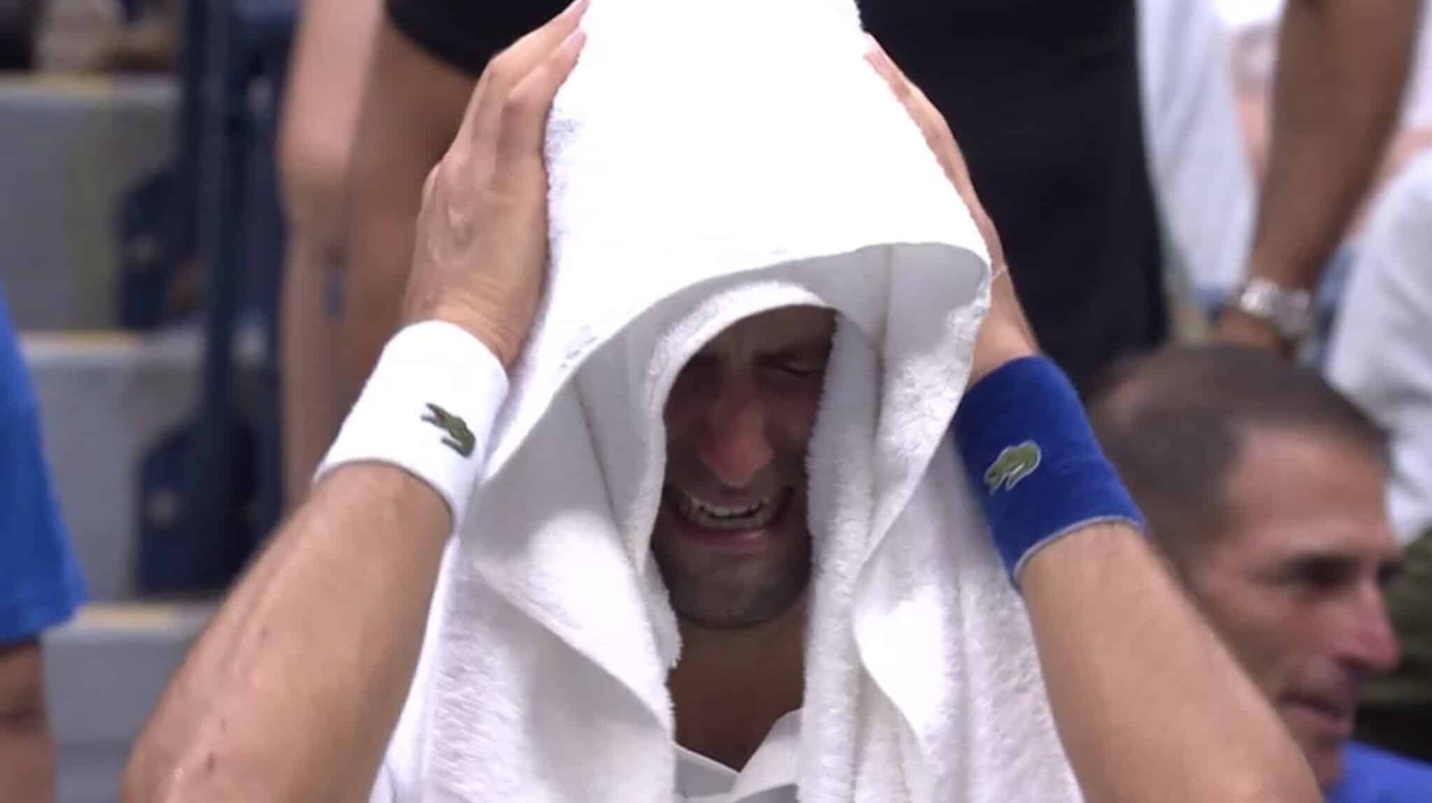 Djokovic no puede contener las lágrimas durante la final del US Open