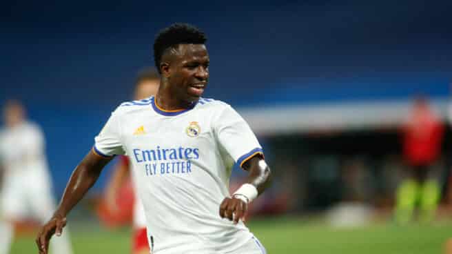 Barclays cifra en hasta el 45% la caída de la rentabilidad de Movistar sin los derechos de LaLiga Vinicius Jr en un partido del Real Madrid