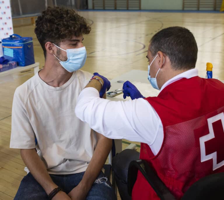 Sanidad notifica 2.840 nuevos casos y la incidencia baja hasta 74