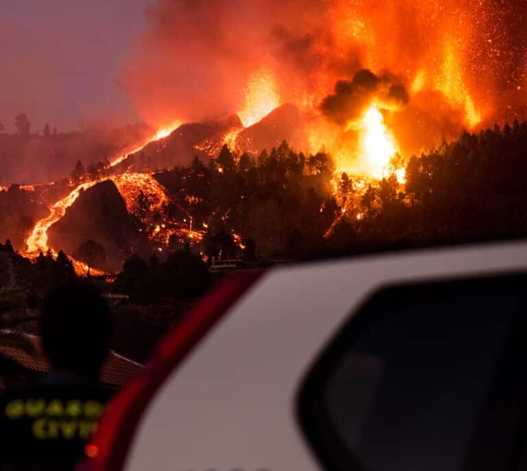 Cancelados los vuelos desde y hacia La Gomera por la erupción