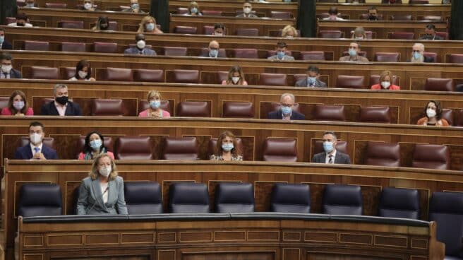 Nadia Calviño, en la sesión de control en el Congreso.