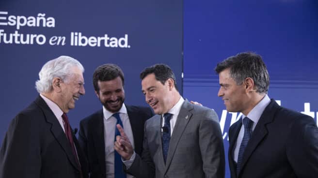 Vargas Llosa, Casado, Moreno y Leopoldo López, en la Convención del PP. Vargas Llosa, Casado, Moreno y Leopoldo López, en la Convención del PP.