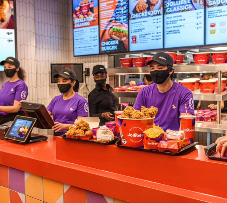 Jollibee, el gigante filipino que llega a España para disputar a KFC y Popeyes la guerra del pollo frito