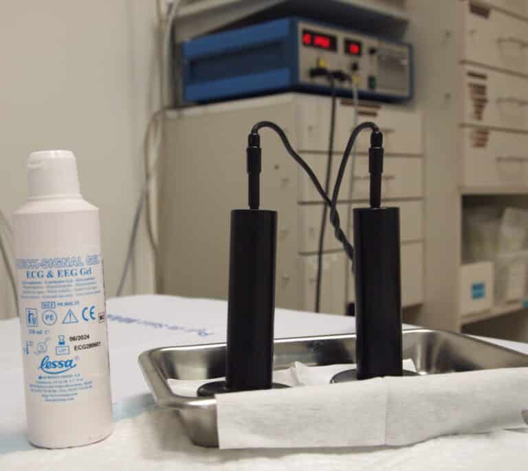 Del electroshock al TEC, 80 años de una terapia controvertida y reivindicada por los psiquiatras