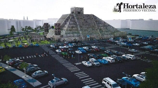 Fotografía de la pirámide azteca Teatro Malinche y del parking del Periódico Vecinal Hortaleza